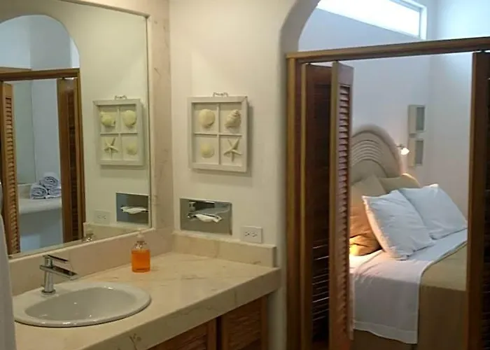 Akumal Hotel 4*