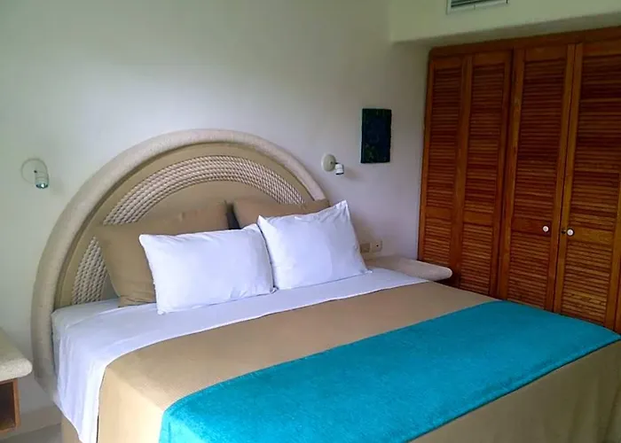 Akumal Hotel 4*